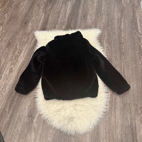 Cat & Jack Black Faux Fur Waist Length Girls Jacket w/hood Size L - Picture 5 of 9